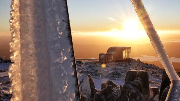 Read more about the article Mt Wellington Snowstorm